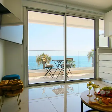 Phaedrus Living: Seaview Gold Flat Lighthouse 48 * Paphos